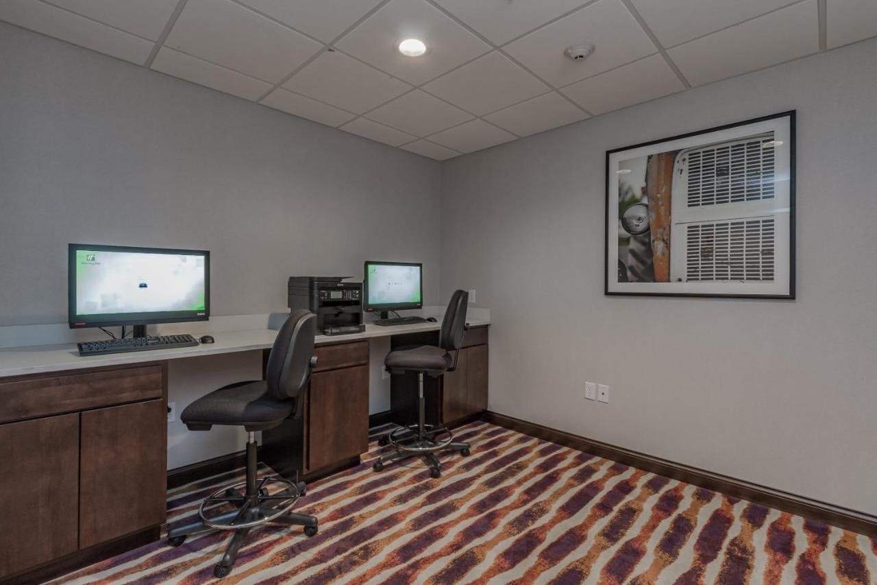Holiday Inn Mishawaka By Ihg Exterior photo